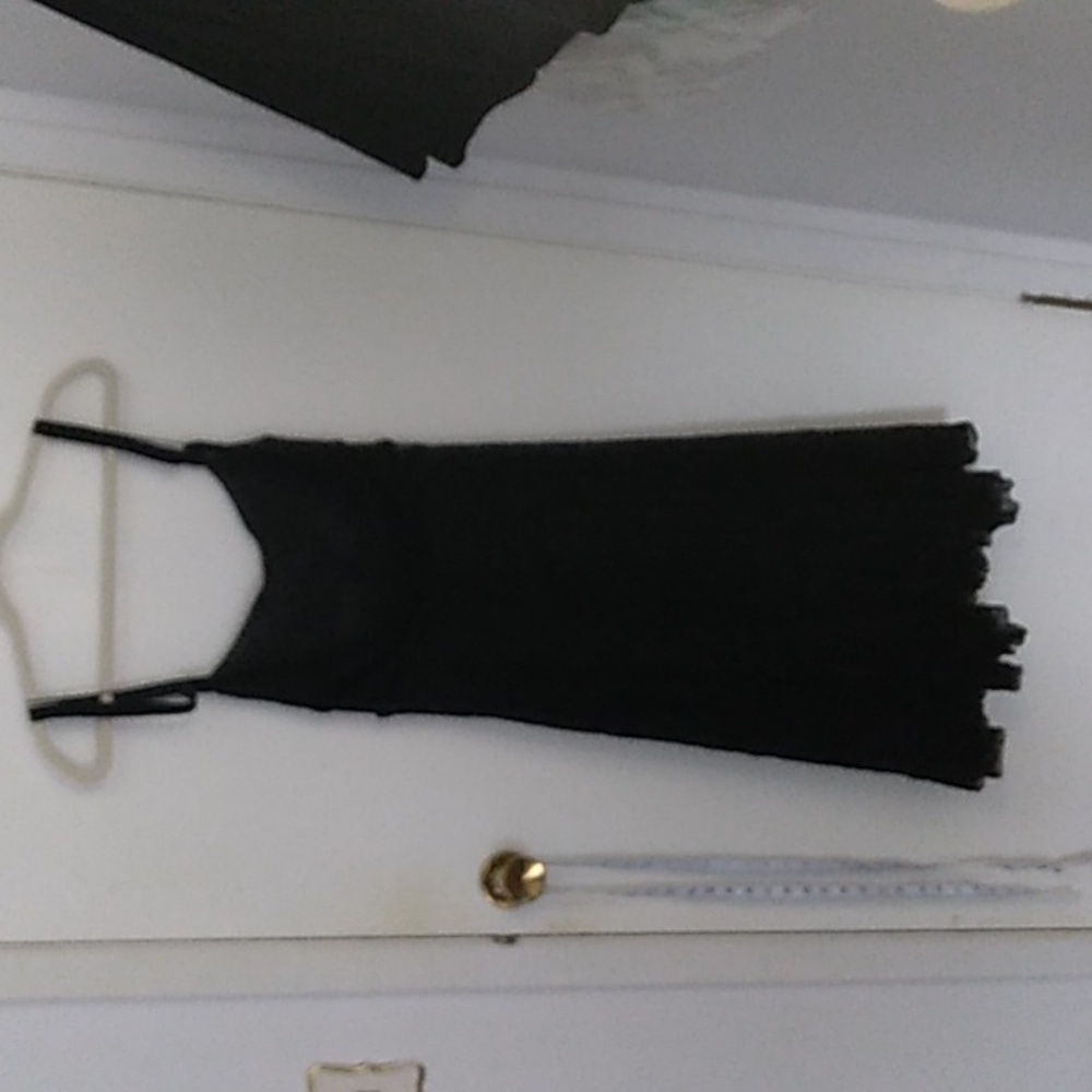 Dress - Picture 5 of 5